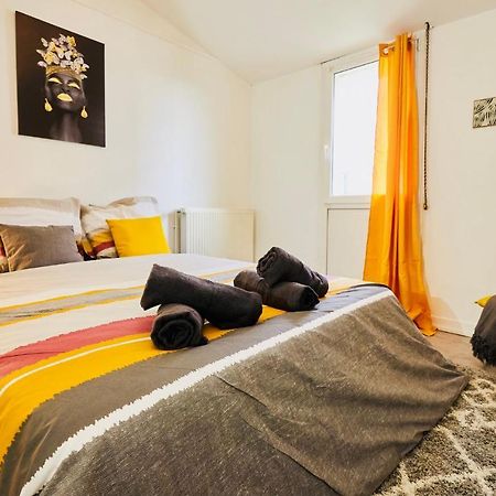 Mona Lisa : Superbe Loft Centre Ville - Parking Gratuit - Wifi Ultra Rapide-Appareil Massage-Netflix-Jeu Societe Troyes Ngoại thất bức ảnh